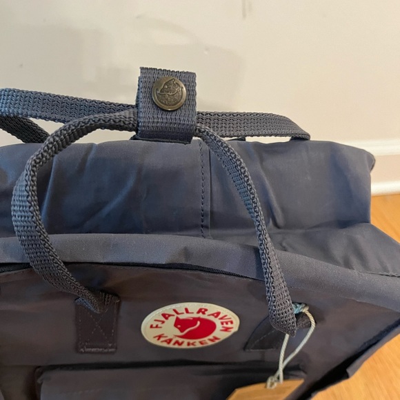 FJALLRAVEN KANJEN Graphite 23510 Backpack - Picture 5 of 9